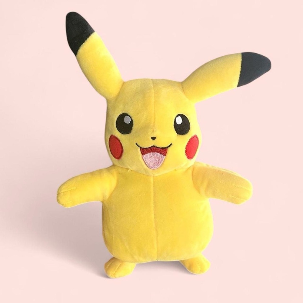 10” Pikachu Plush⚡️